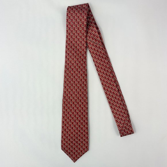 Gucci Silk Twill Love Tie in Red NEW